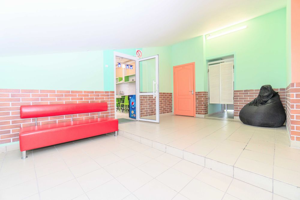 Новий хостел центр Запоріжжя "Файна Птиця" готель