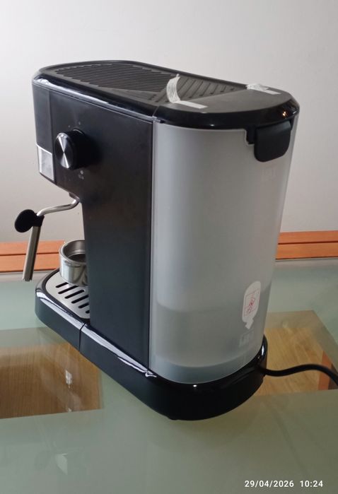 Máquina café Qi.live 5342 como nova