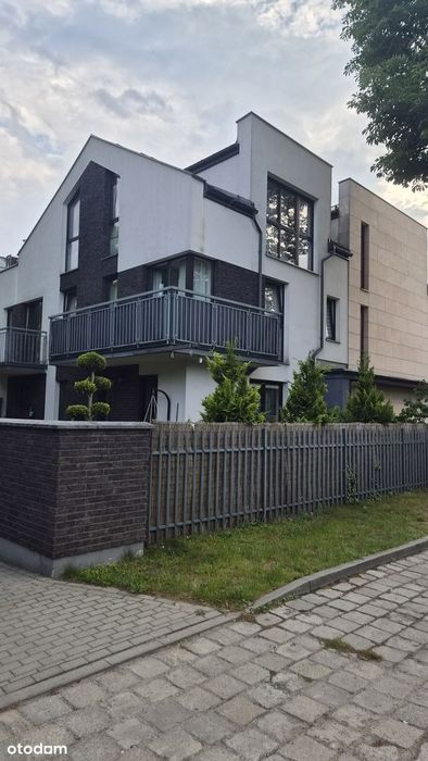 Kameralnie, cicho i blisko Warszawy | Duży balkon + garaż