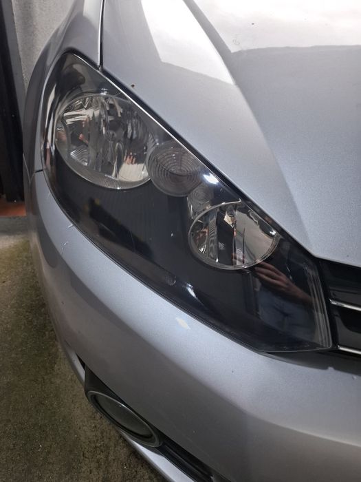 Aplicação de PPF em faróis e farolins