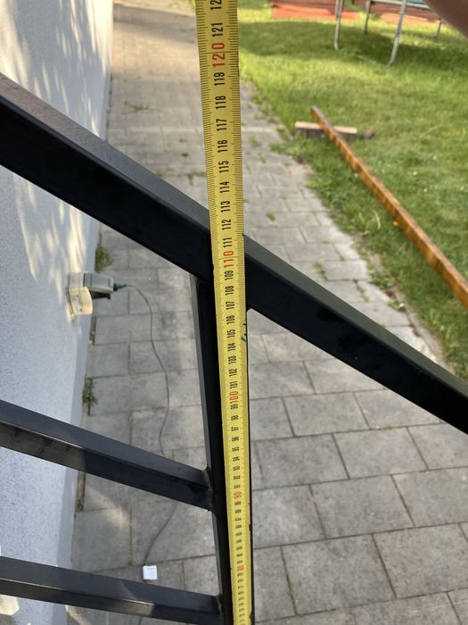 Balustrada barierka schodow . Stalowa nowa podklad