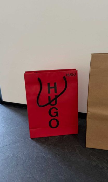 Hugo Boss оригінал брендові подарункові пакети