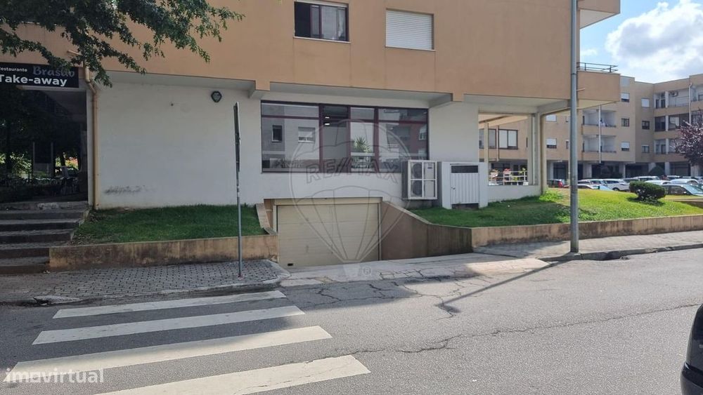 Garagem  para arrendamento