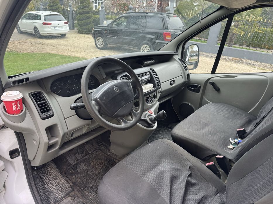 Renault Trafic 1.9td 2001r blaszak w pelni sprawny