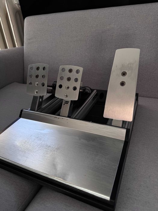 Sprzedam zestaw Fanatec CSL DD Boost Kit 8Nm + shifter + pedały