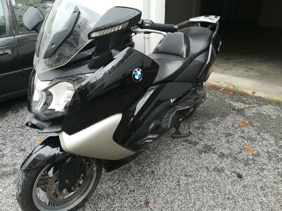 Moto maxi scooter BMW C650GT