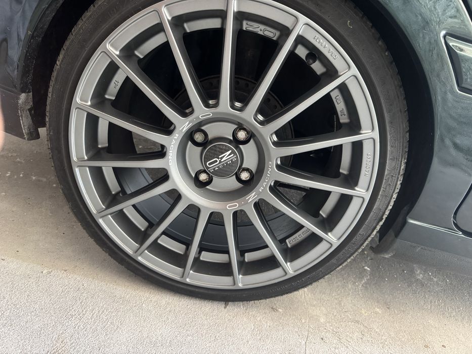 OZ Superturismo LM R17