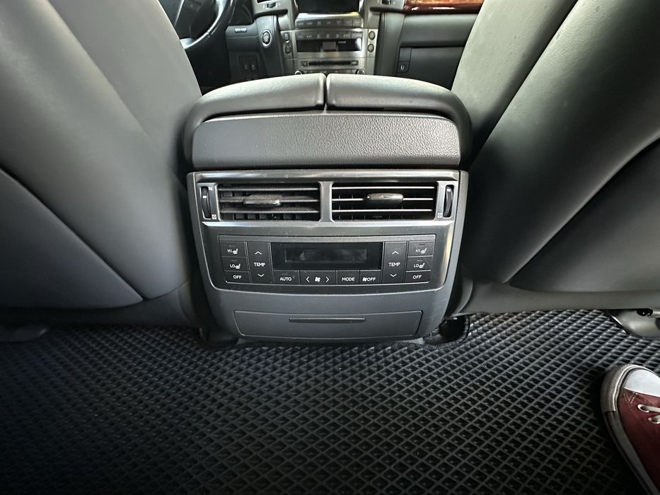 LEXUS LX570 2008