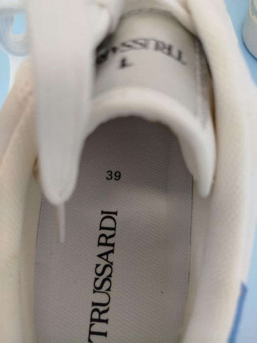 Sneakersy firmy Trussardi rozmiar 39