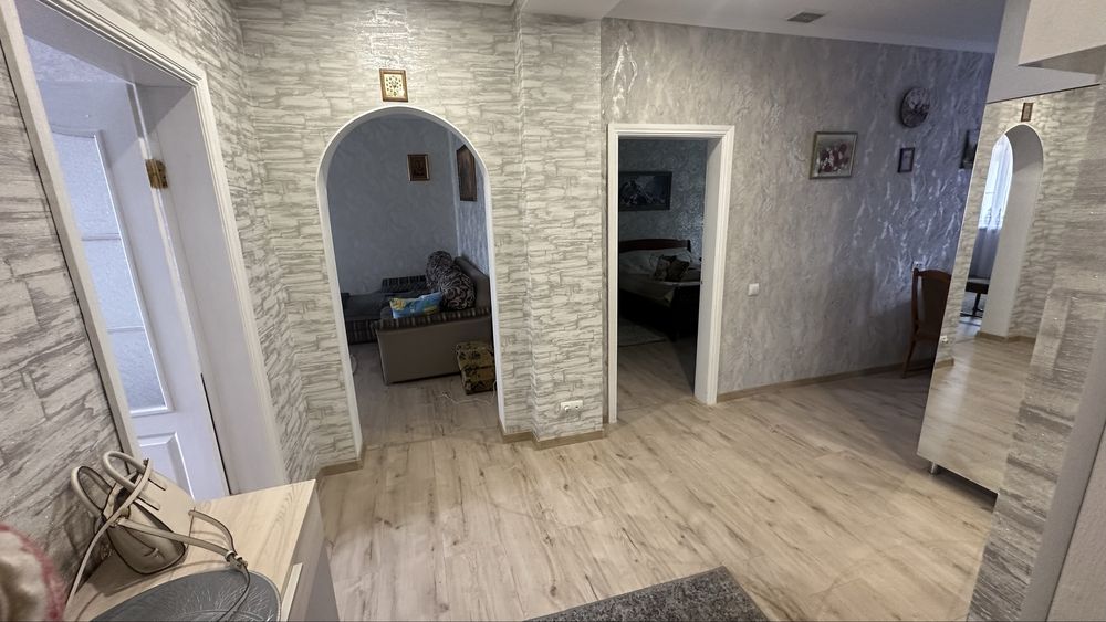 Продаж 3-х кімнатої квартири з автономним опаленням , центр