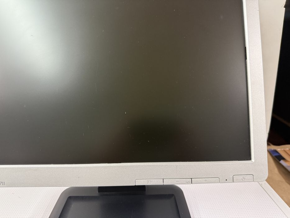 Monitor HP 17 cali
