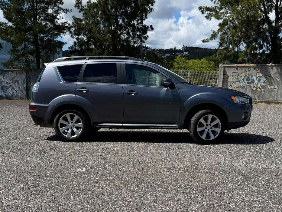 Mitsubishi Outlander 2.2 DI-D Instyle Navi
