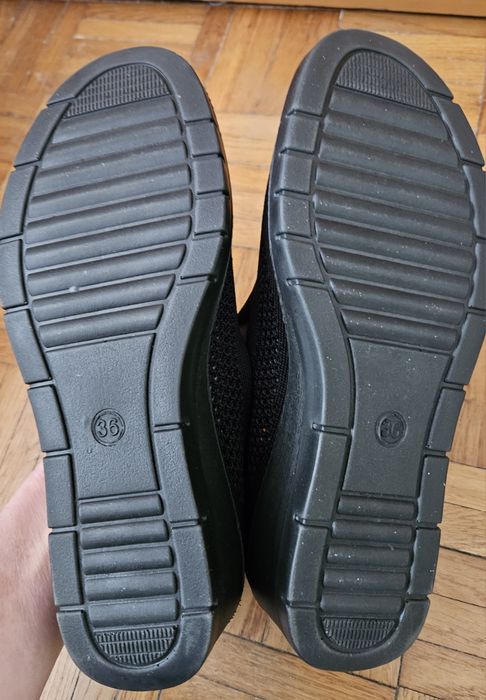 Buty nowe, sportowe, ażurowane, skechers, r.36,5