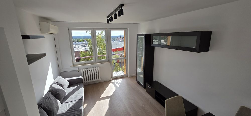 Odświeżone mieszkanie 3 pokoje 50 m², balkon, klimatyzacja