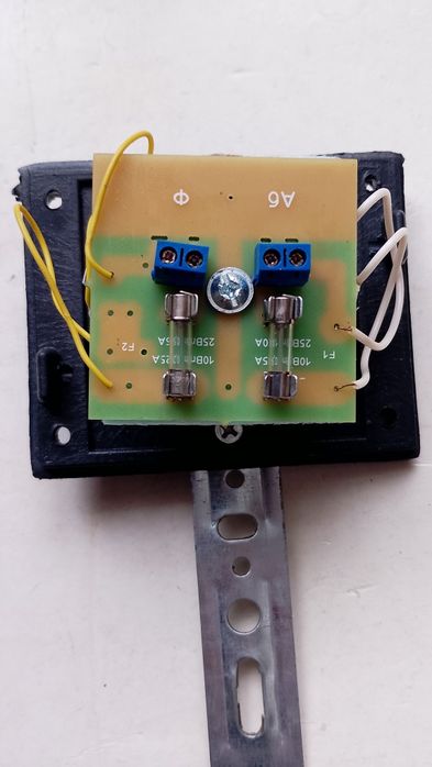 Трансформатор 220/28в новий