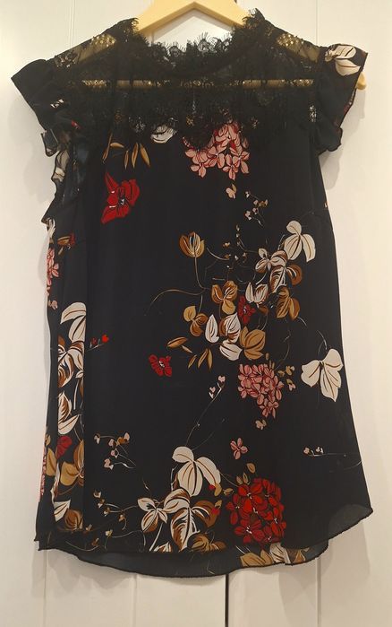Bluzka Rinascimento kwiaty r. XL