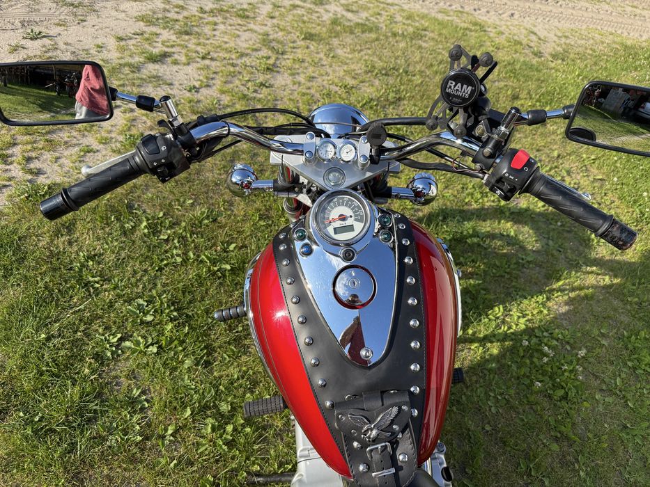 Suzuki Intruder 125