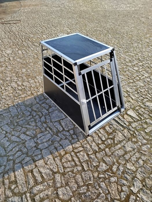 Klatką na psa . Tanio