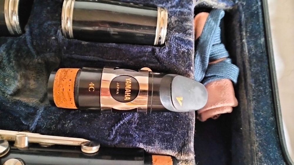 Clarinete Yamaha YCL 24