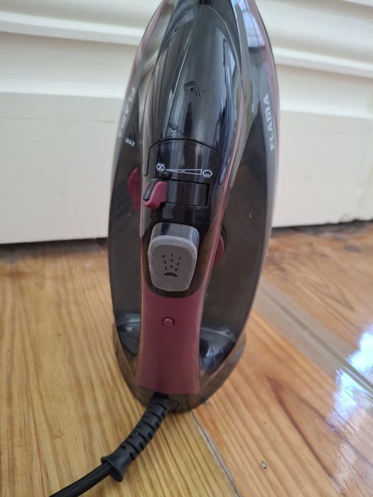 Ferro de engomar Flama 2400W