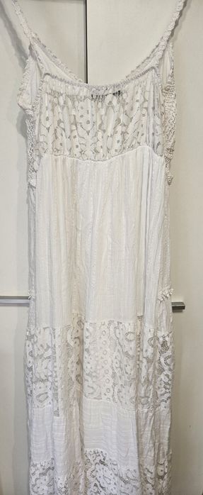 Biała sukienka Answer Lab koronka boho