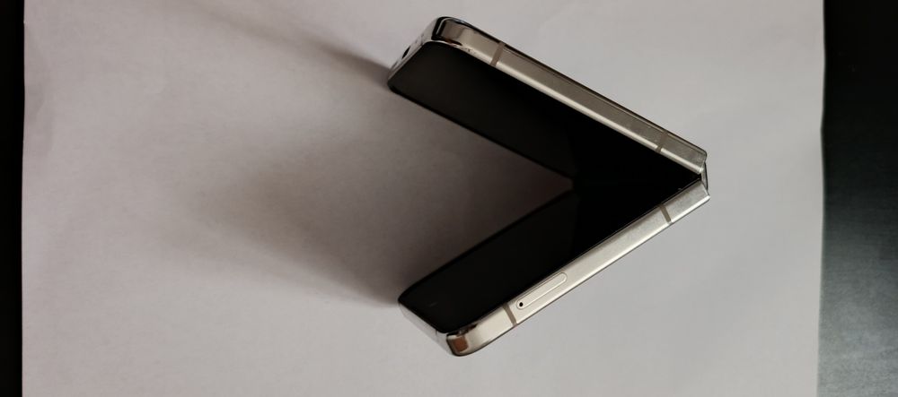 Samsung Galaxy flip 5