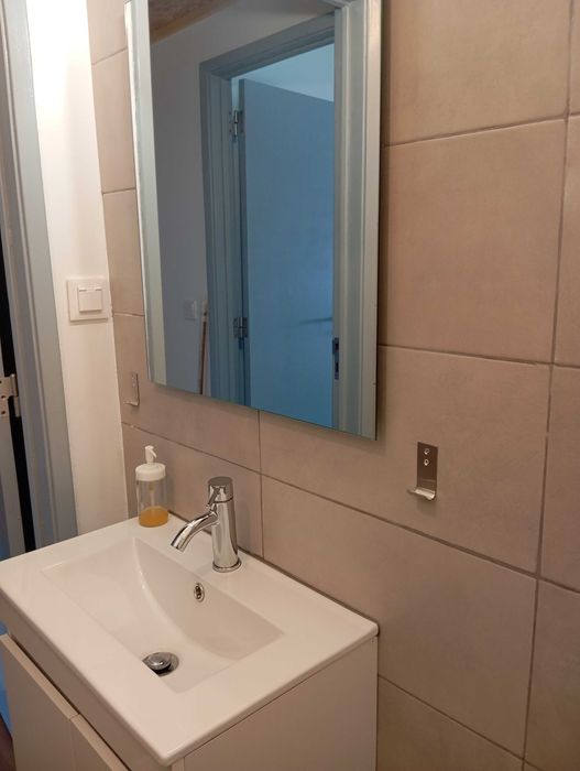 Quarto para arrendar - Lumiar- Santa Clara