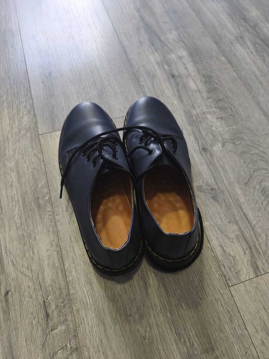Sapatos imitação Dr. Martens azul