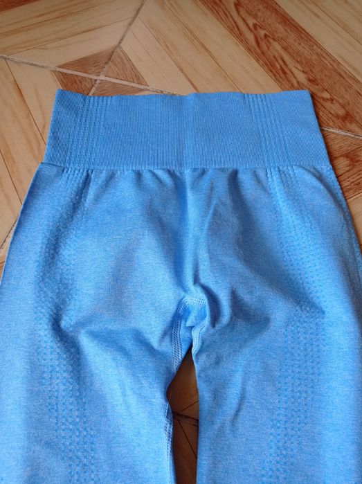Legginsy sportowe damskie