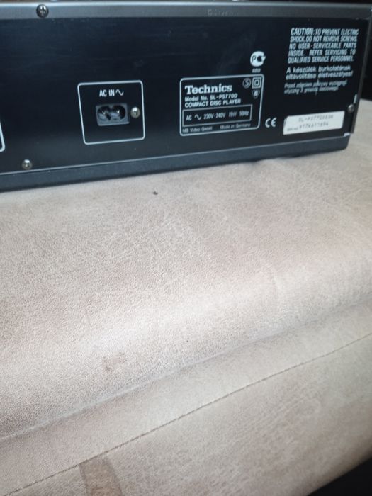 Продам CD проигрыватель technics sl-ps 770d.  В