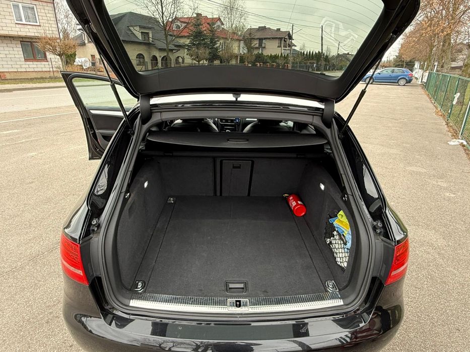 Audi a4b8 quattro s-line.