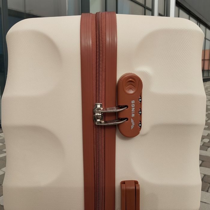 Валіза чемодан Wings 402 з кейсом