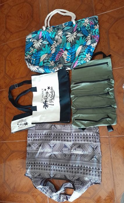 Bolsa ...três Bolsas praia.. outro para ferramentas verde .