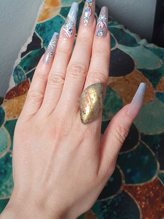 Anel com labradorite / labradorita amarelo e laranja - ajustável