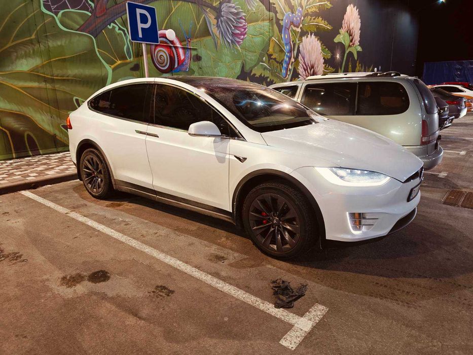Сдается в аренду авто Tesla Model X 100D 2018 | Батарея 100 кВт·г | Чудовий стан