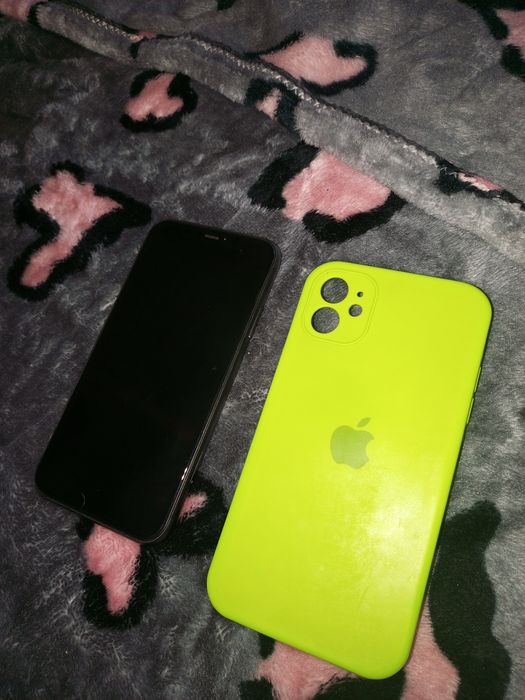 Продам iPhone 11