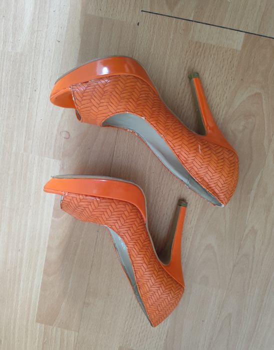 Buty szpilki platformy koturny obcasy noir conneseir