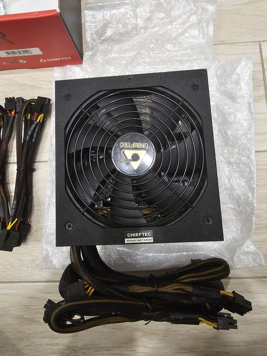 Блок живлення 1000w, CHIEFTEC GPS-1000C, 80 plus gold