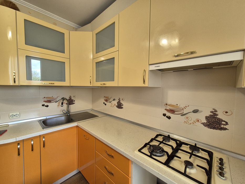 Здам 1 кімнатну квартиру на Малікова