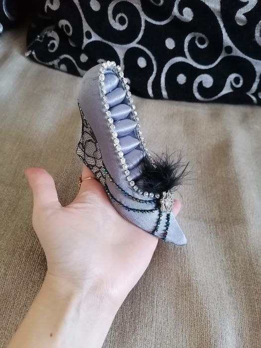 Держатель колец туфель туфелька для прикрас для обручок каблучок