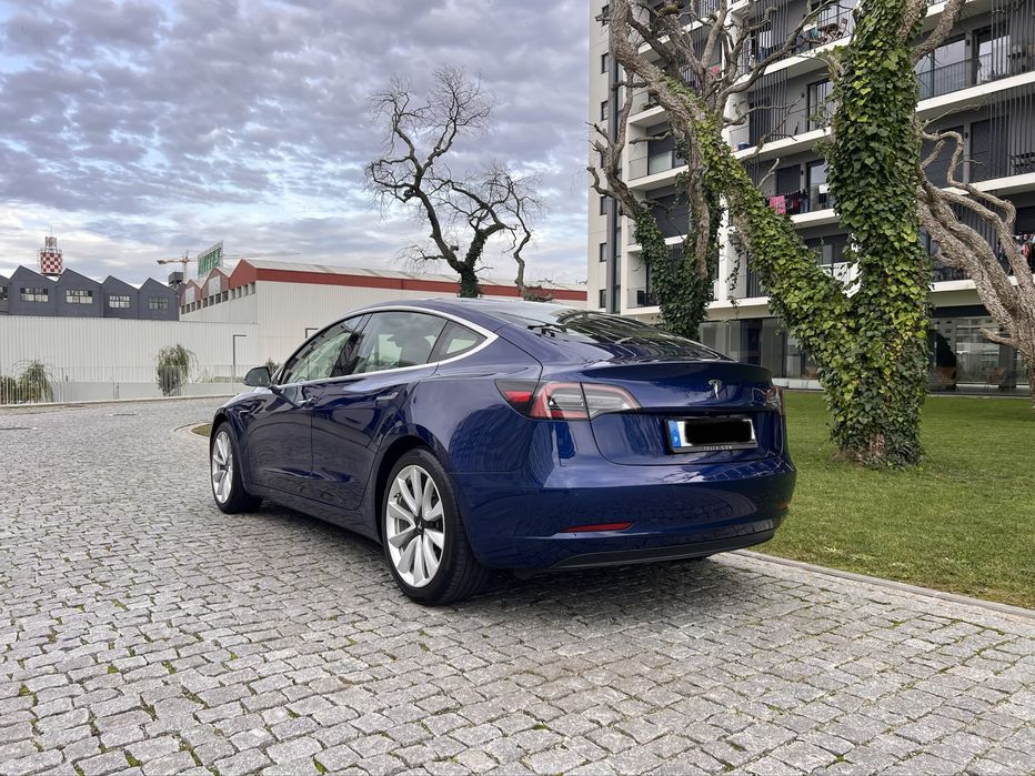 Tesla Model 3 standard range plus