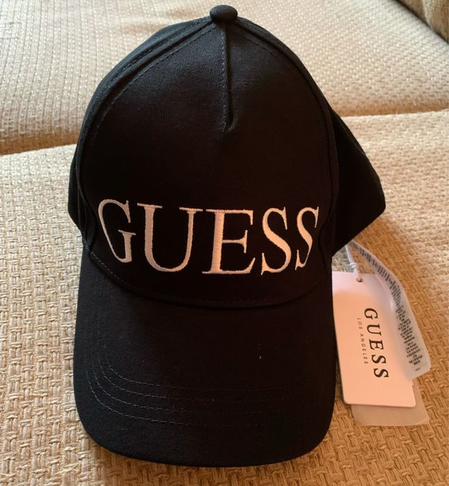 Кепка Guess