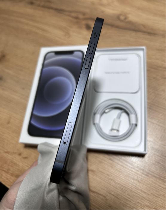 iPhone 12, 64 GB Neverlock (85%)