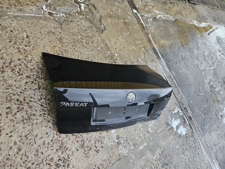 Кришка багажника