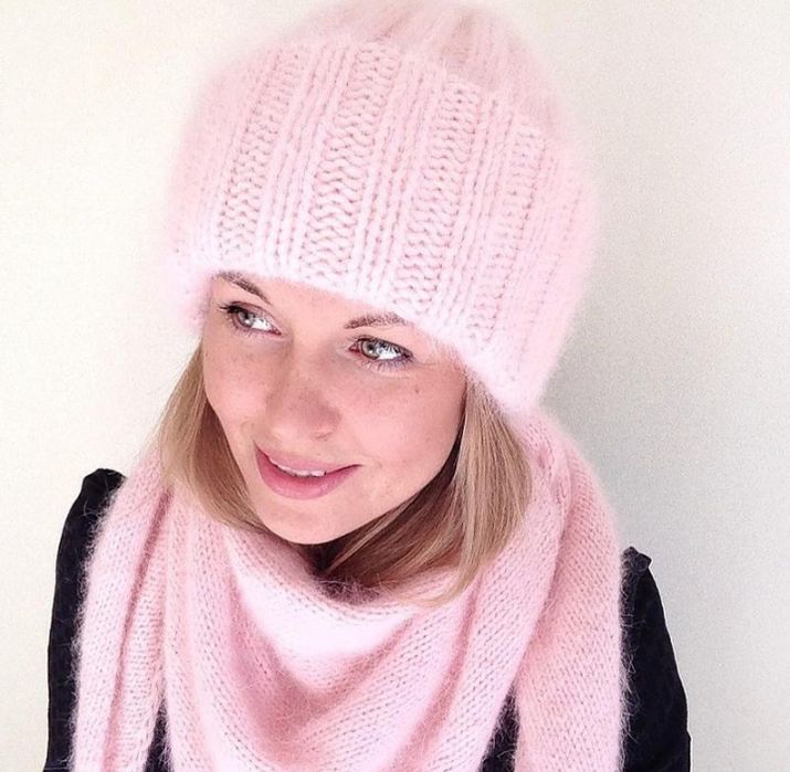 Пухнасті коти кошенята