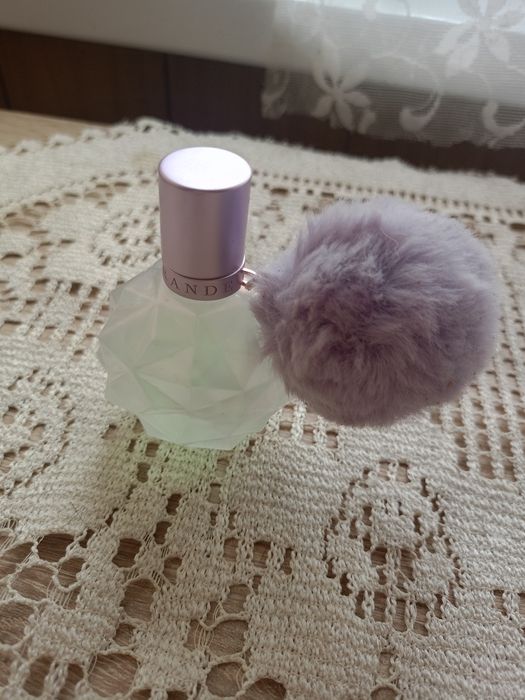 Pusty flakon po perfumach