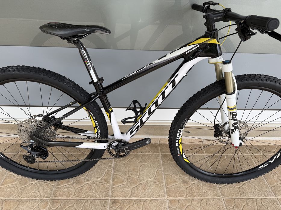 Bicicleta de BTT Scott - roda29 carbono!