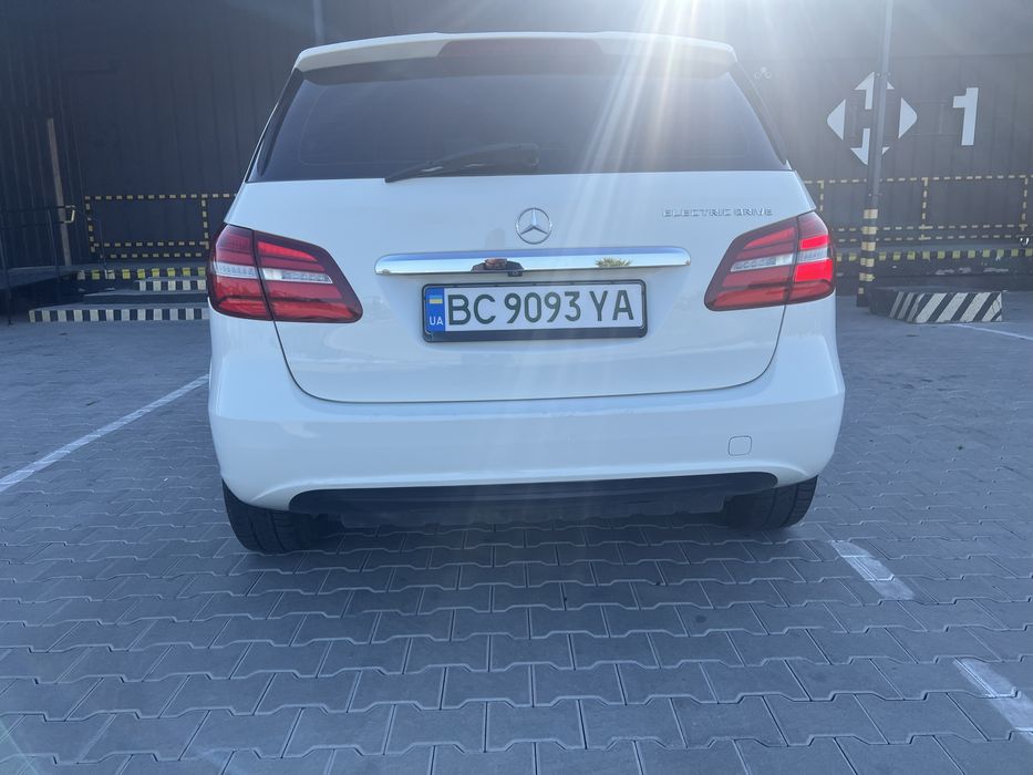 Mercedes B 250 електро 2015 31 kwt