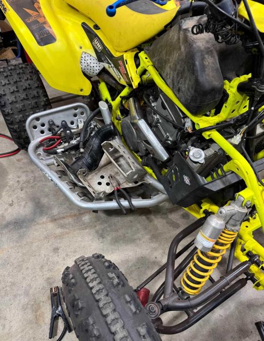 suzuki ltz 400 silnik skrzynia kartery balans sprzeglo rozrusznika