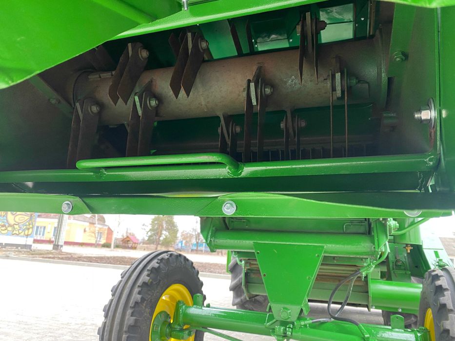 комбайн John Deere 925